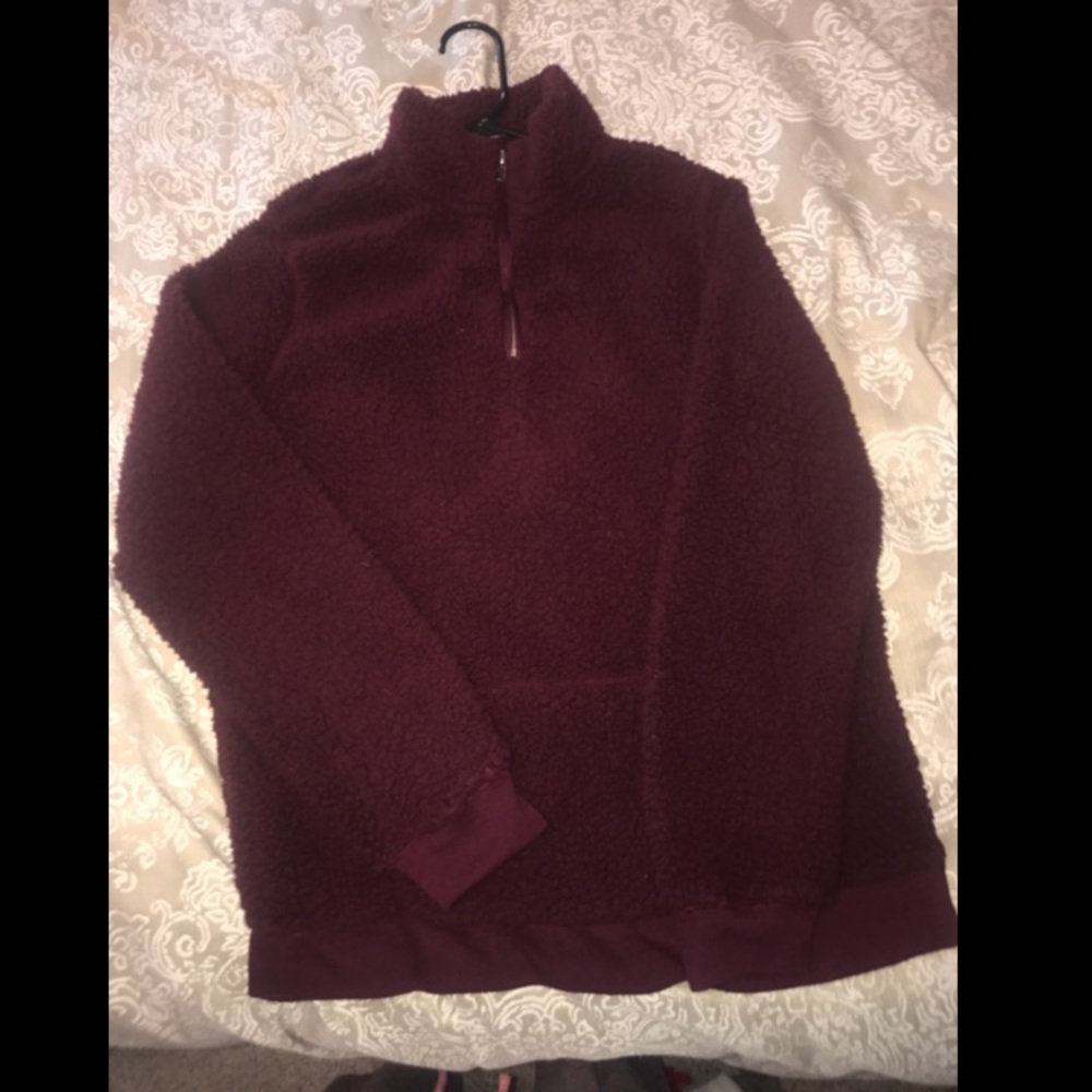 Super fuzzy and soft Pullover sweatshirt